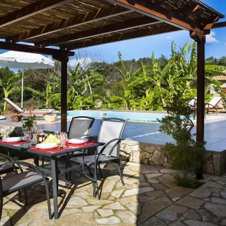 1841 Petrino Villa Fiszkárdo